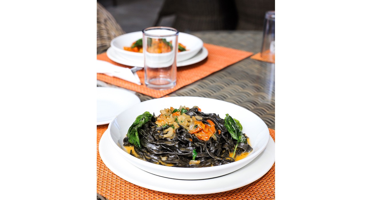 placte of squid ink fettucine